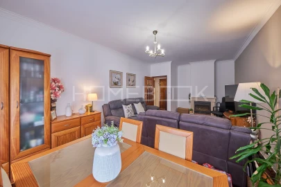 Apartamento T2 para Venda em Loures