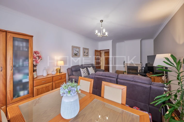 Apartamento T2 para Venda em Loures Foto 9