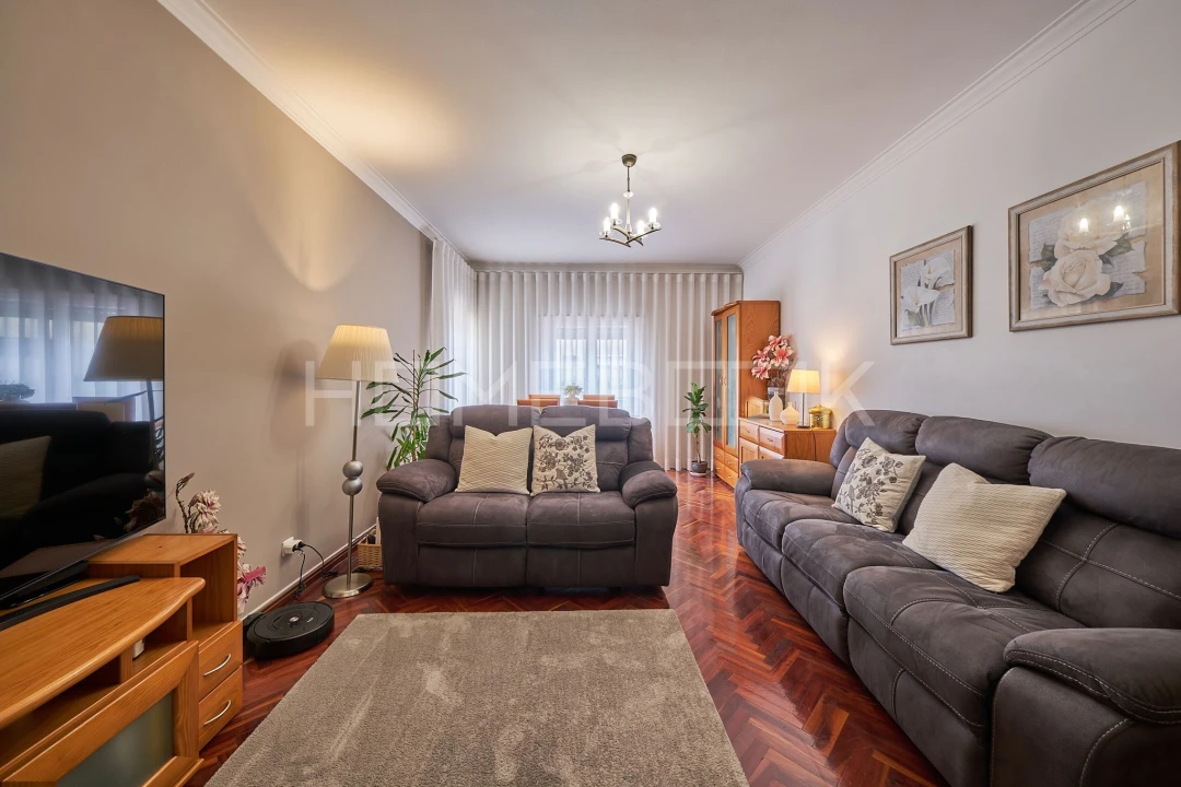 Apartamento T2 para Venda em Loures Foto 7