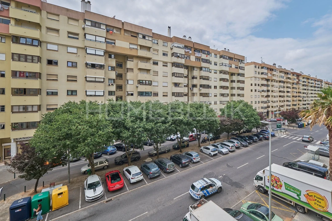 Apartamento T2 para Venda em Loures Foto 11