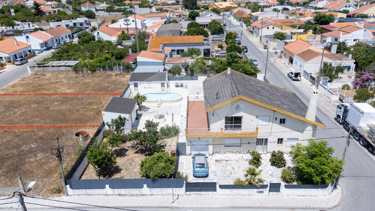Moradia T4 para Venda em Pinhal Novo Foto 2