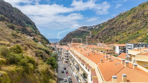 Apartamento T2 para Venda em Ribeira Brava