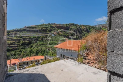 Moradia T3 para Venda em Ponta do Sol