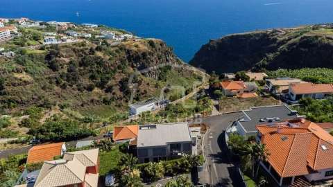 Moradia T3 para Venda em Estreito da Calheta