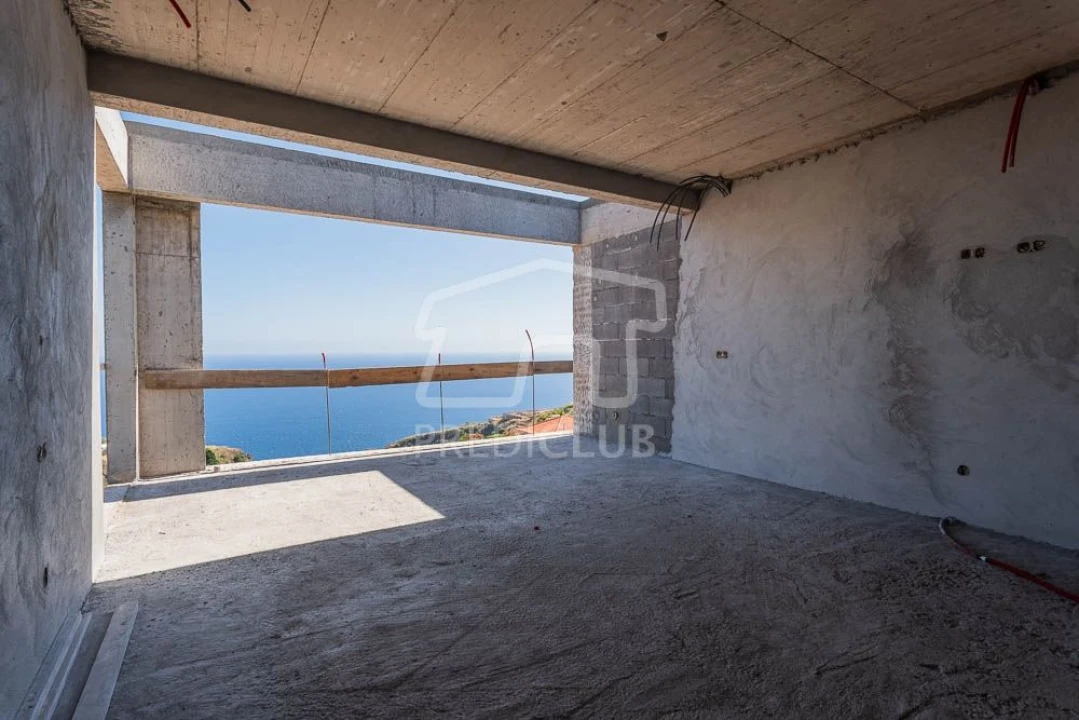 Moradia T3 para Venda em Estreito da Calheta Foto 31