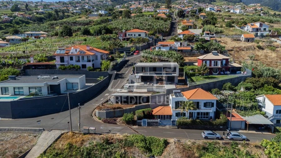 Moradia T3 para Venda em Estreito da Calheta Foto 36