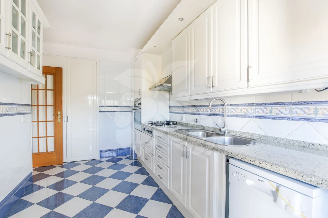 Apartamento T2 para Arrendamento em Laranjeiro e Feijó Foto 20