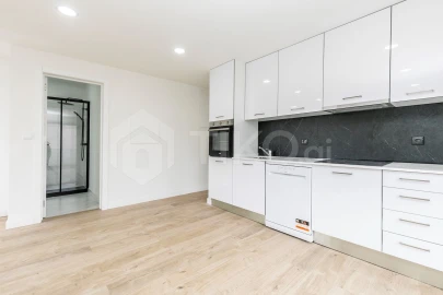 Apartamento T1 para Venda em Odivelas