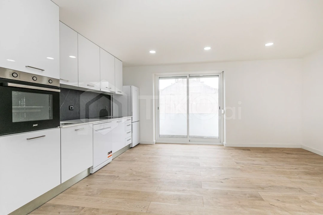 Apartamento T1 para Venda em Odivelas Foto 2