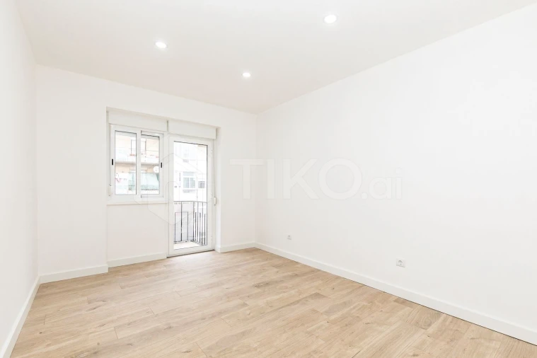 Apartamento T1 para Venda em Odivelas Foto 8