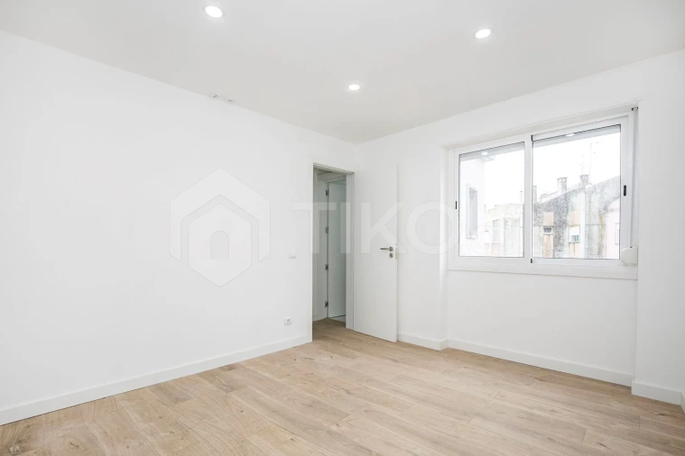 Apartamento T1 para Venda em Odivelas Foto 14