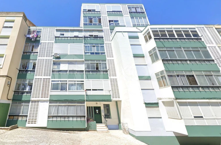 Apartamento T1 para Venda em Águas Livres Foto 11