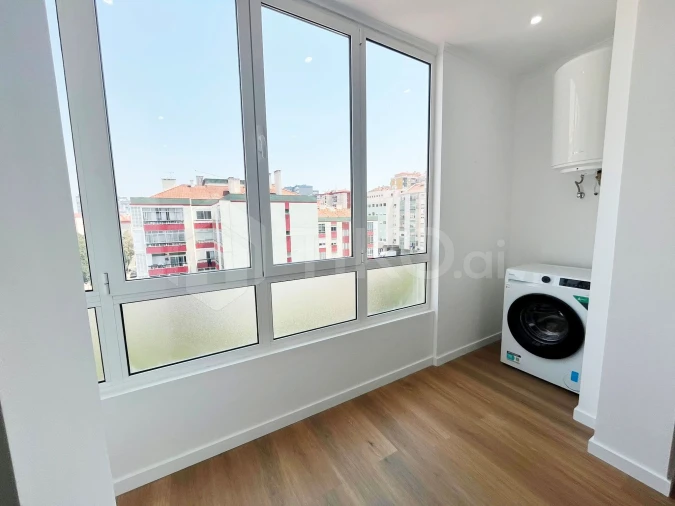 Apartamento T1 para Venda em Águas Livres Foto 6