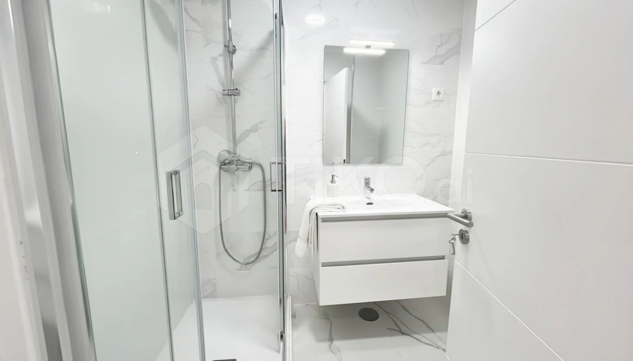 Apartamento T1 para Venda em Águas Livres Foto 3