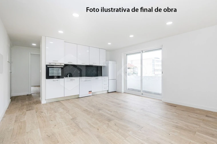 Apartamento T3 para Venda em Odivelas Foto 2