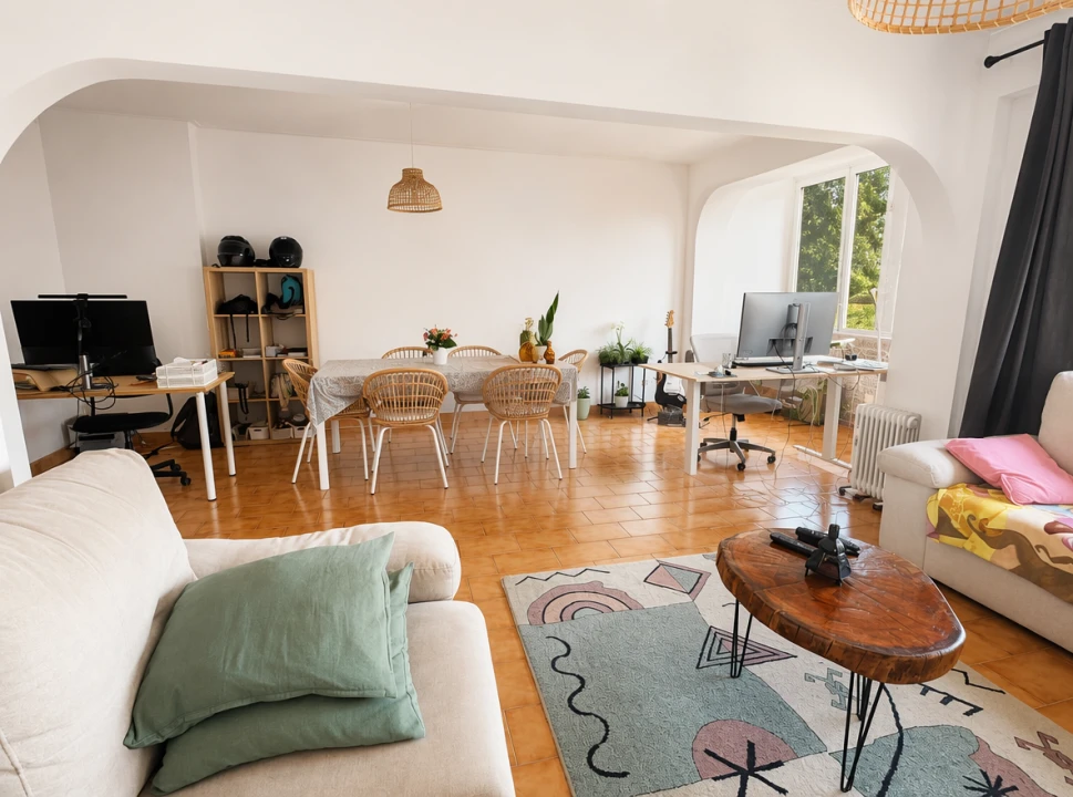 Apartamento T2 para Arrendamento em Loures Foto 2