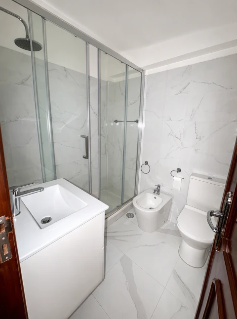 Apartamento T2 para Arrendamento em Loures