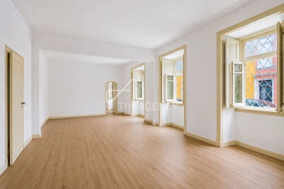 Apartamento T4 para Arrendamento em Estrela