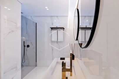 Apartamento T5 para Venda em Loures