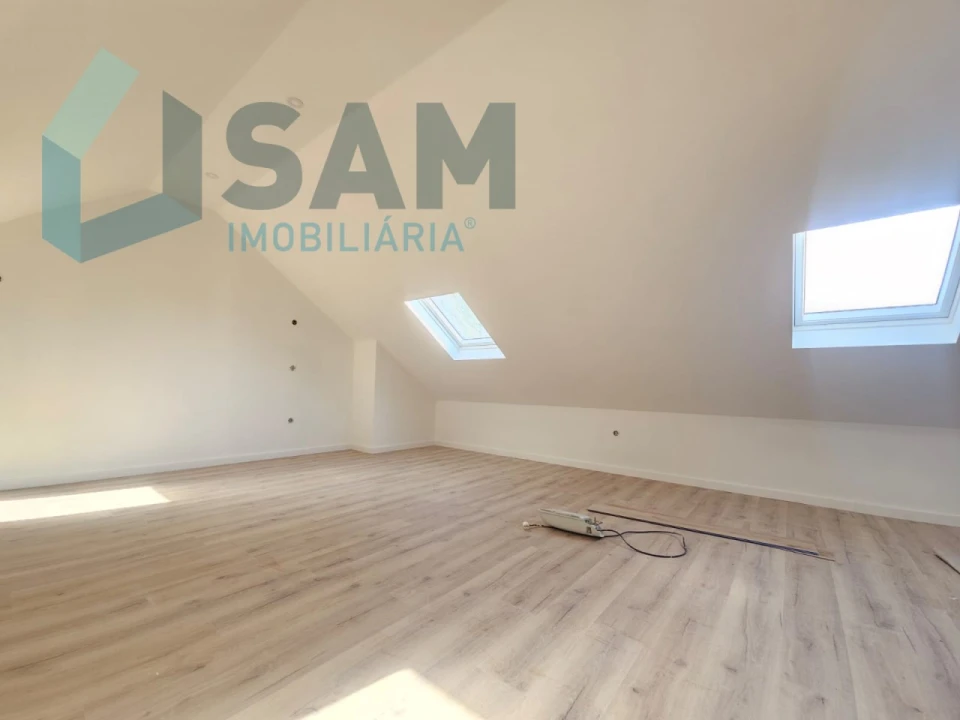 Moradia T2 para Venda em Ventosa Foto 15