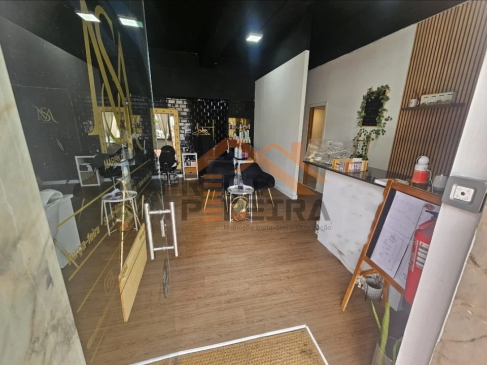 Loja para Venda em Ramada e Caneças Foto 8