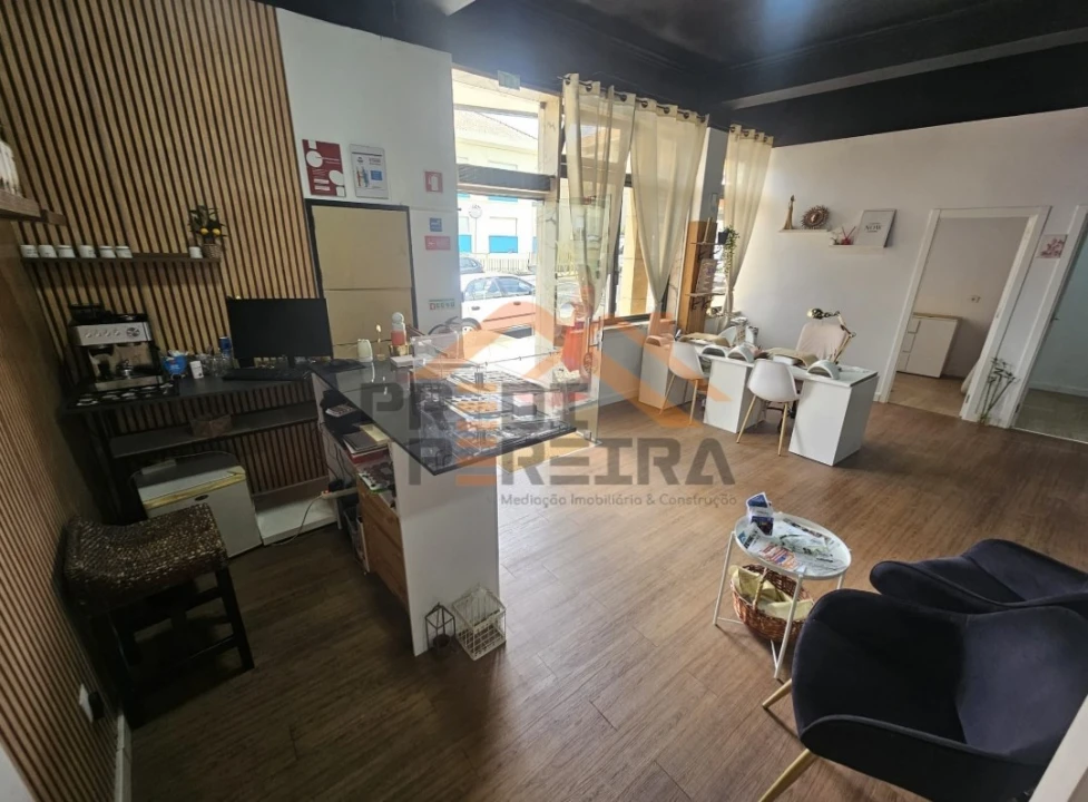 Loja para Venda em Ramada e Caneças Foto 11