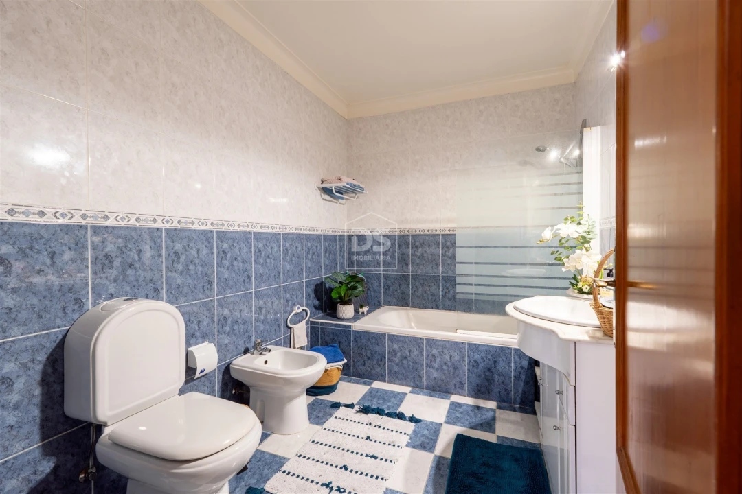 Apartamento T2 para Venda em Marrazes e Barosa Foto 12