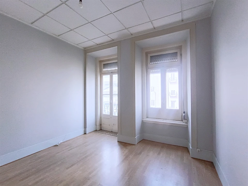 Apartamento T3 para Venda em Arroios Foto 1