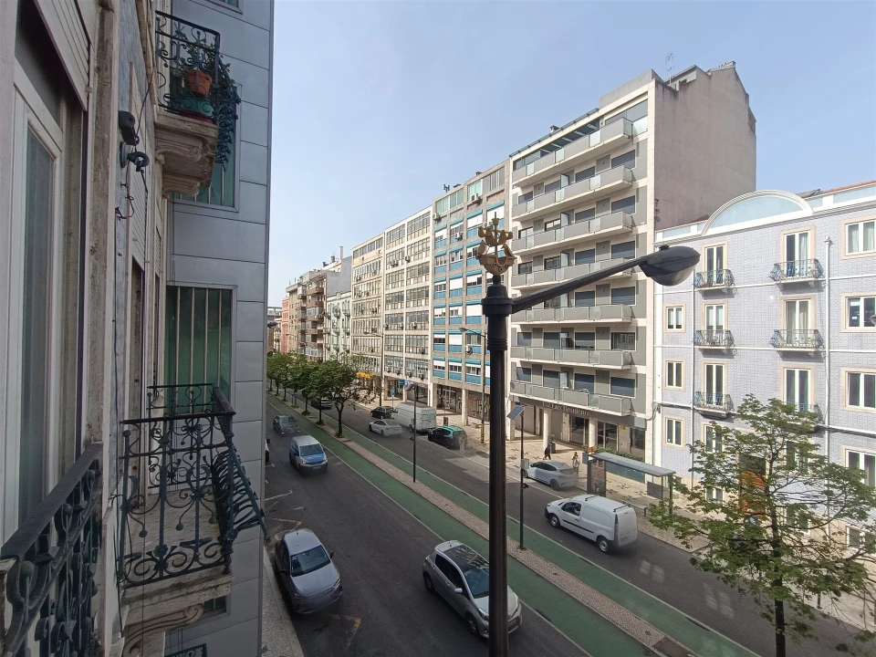 Apartamento T3 para Venda em Arroios Foto 4