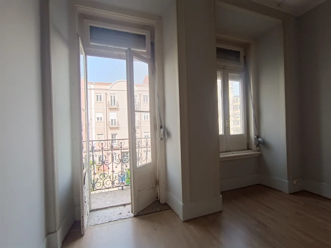 Apartamento T3 para Venda em Arroios Foto 6
