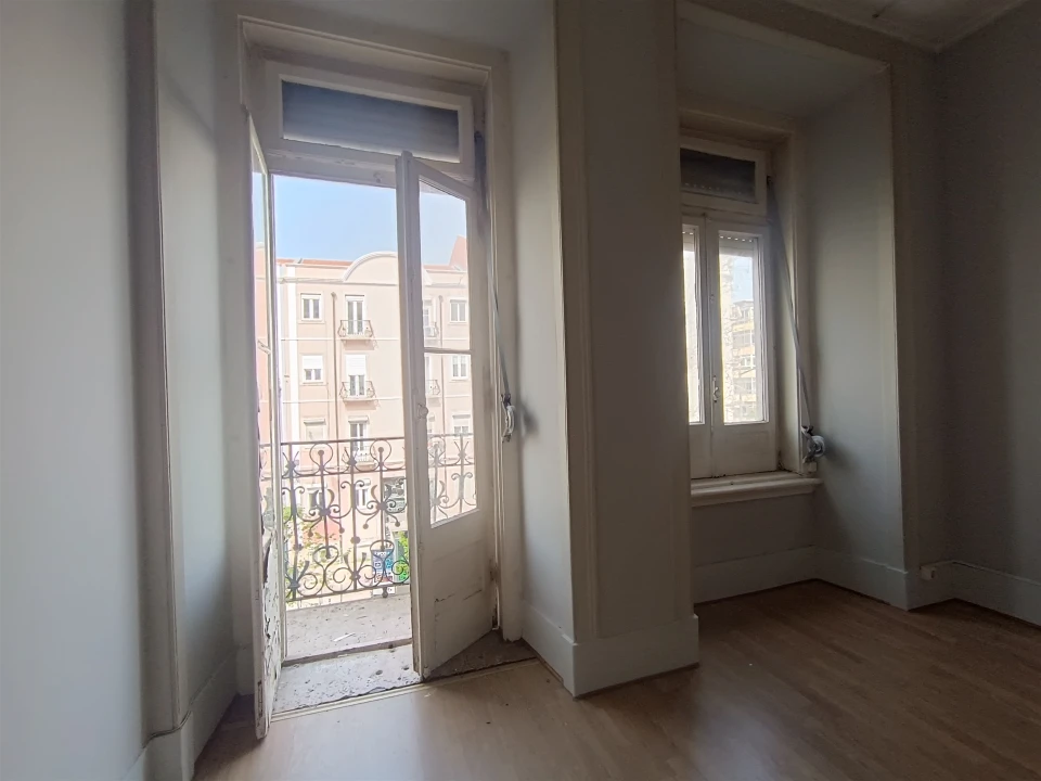 Apartamento T3 para Venda em Arroios Foto 6
