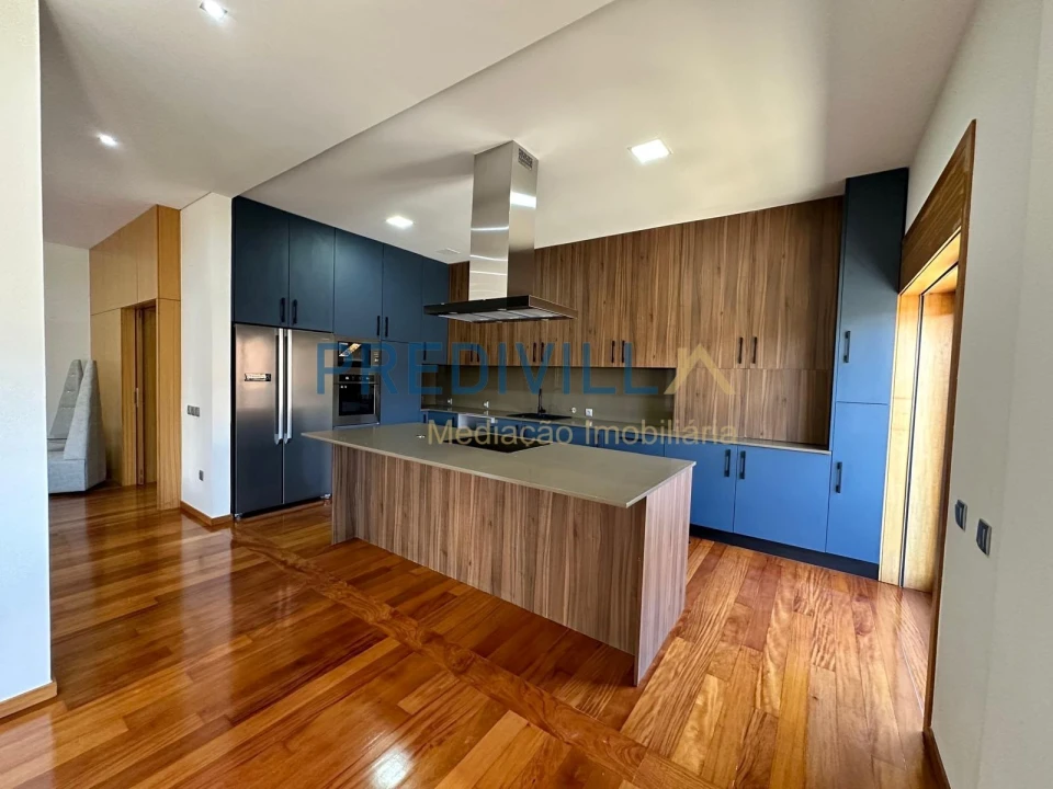 Apartamento T4 para Venda em Póvoa de Varzim, Beiriz e Argivai Foto 2