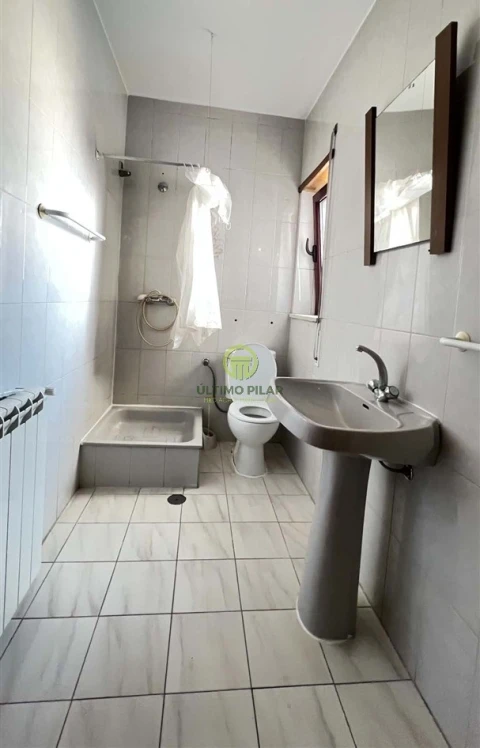 Apartamento T3 para Venda em Sé, Santa Maria e Meixedo