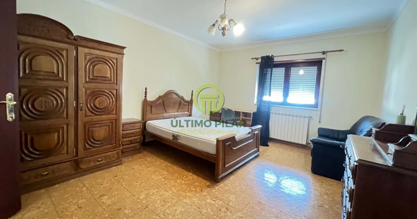 Apartamento T3 para Venda em Sé, Santa Maria e Meixedo Foto 6