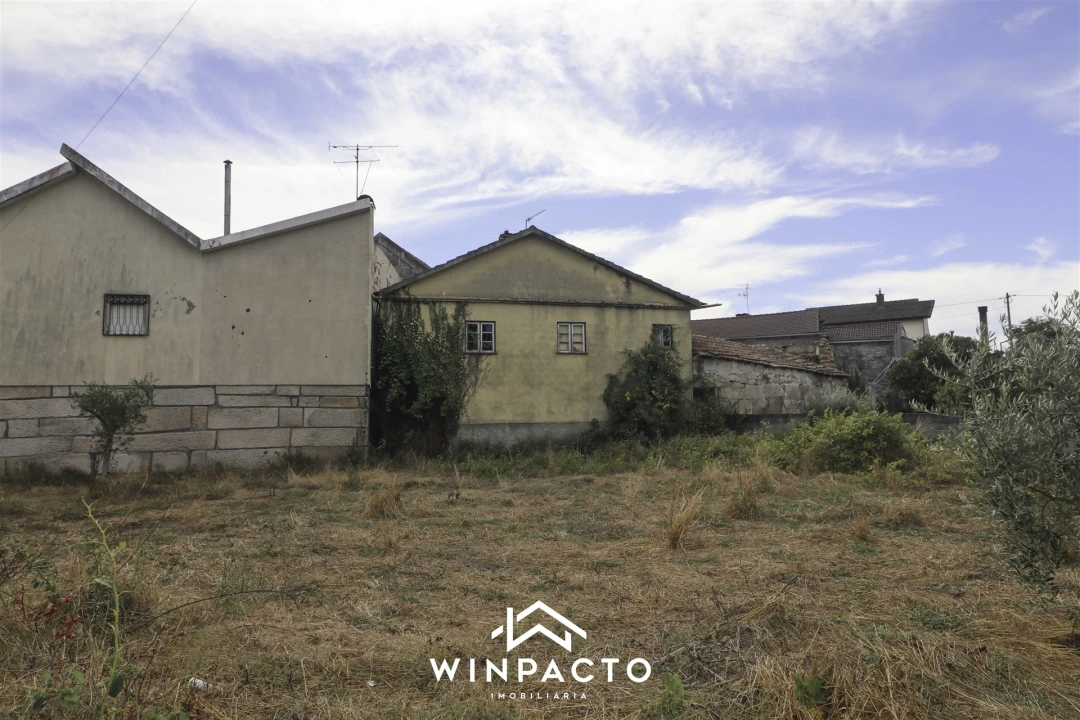 Moradia T4 para Venda em Espinho Foto 6