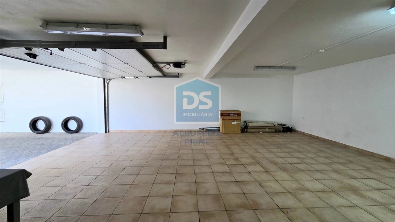 Moradia T3 para Venda em Albufeira e Olhos de Água Foto 21