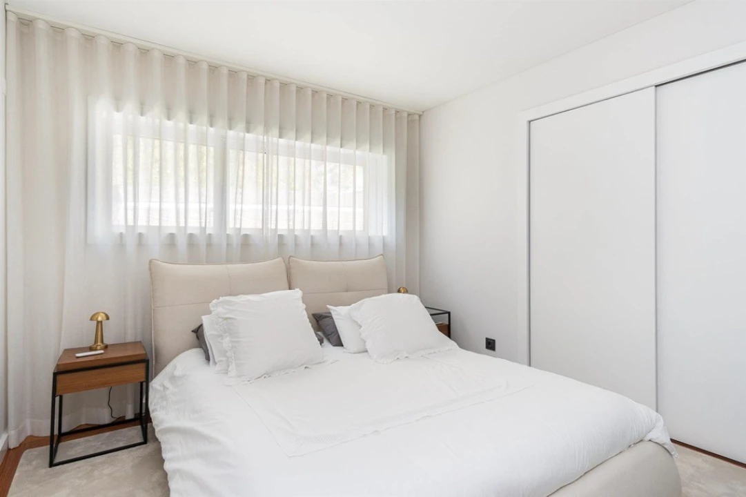 Apartamento T3 para Venda em Lordelo do Ouro e Massarelos Foto 16