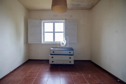 Quinta T3 para Venda em Vila Caiz