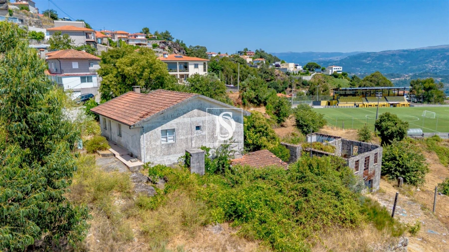 Quinta T3 para Venda em Vila Caiz Foto 13