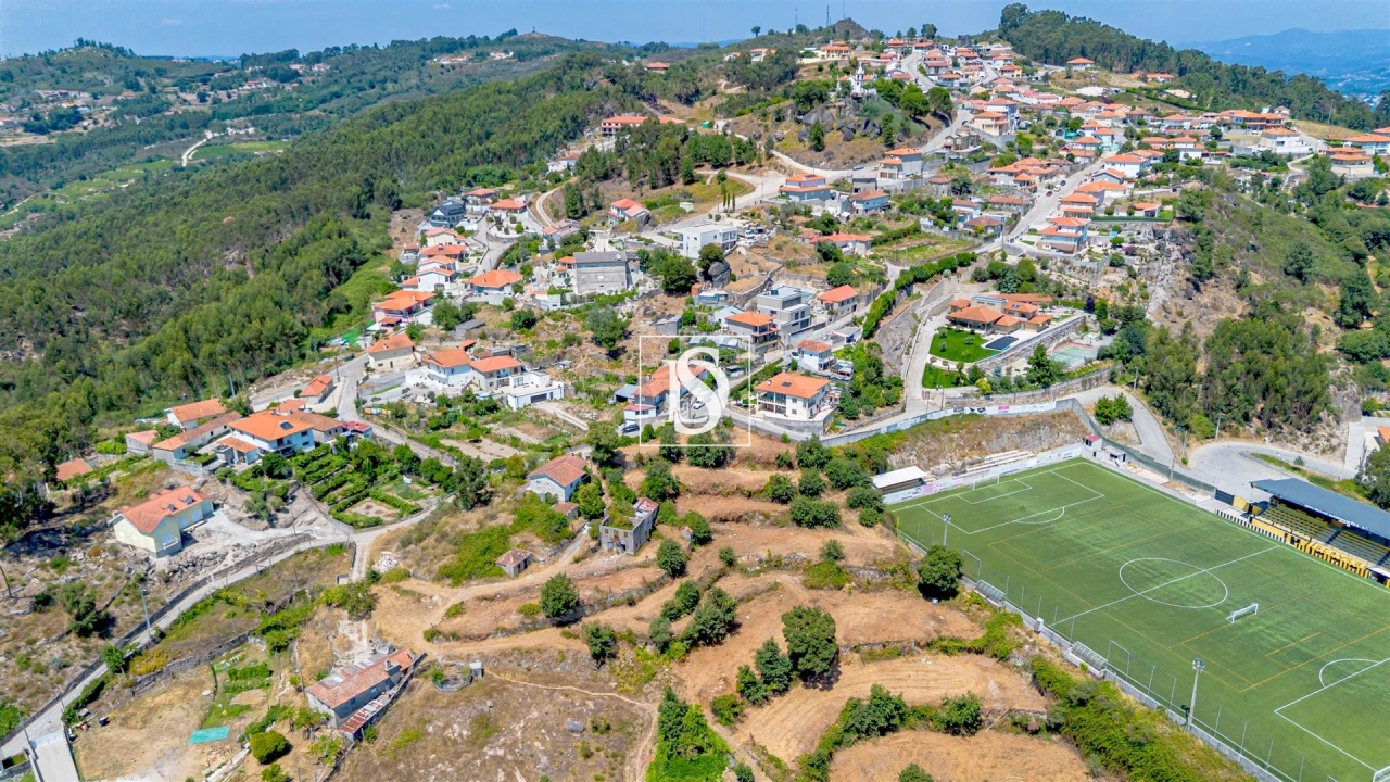 Quinta T3 para Venda em Vila Caiz Foto 2