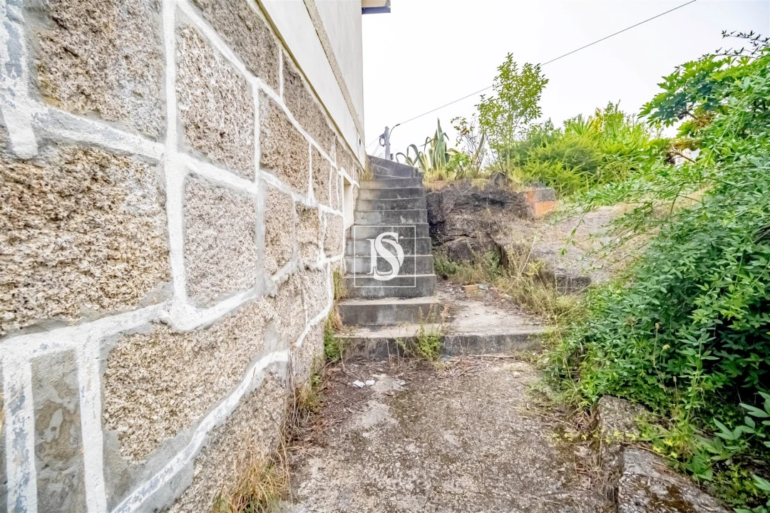Quinta T3 para Venda em Vila Caiz Foto 36