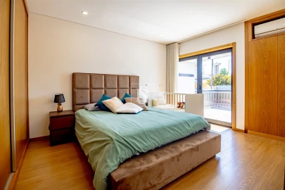 Apartamento T3 para Venda em Amarante (São Gonçalo), Madalena, Cepelos e Gatão
