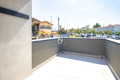 Apartamento T3 para Venda em Amarante (São Gonçalo), Madalena, Cepelos e Gatão