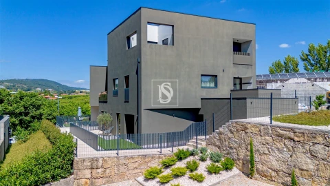 Apartamento T3 para Venda em Amarante (São Gonçalo), Madalena, Cepelos e Gatão