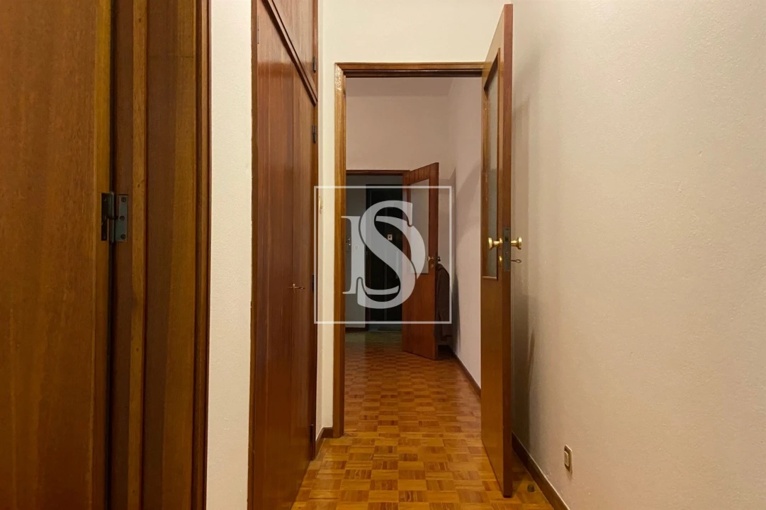 Apartamento T2 para Arrendamento em Viseu Foto 3