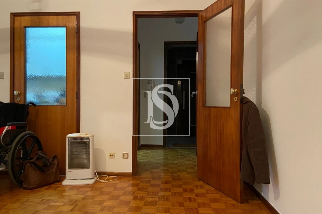 Apartamento T2 para Arrendamento em Viseu Foto 5