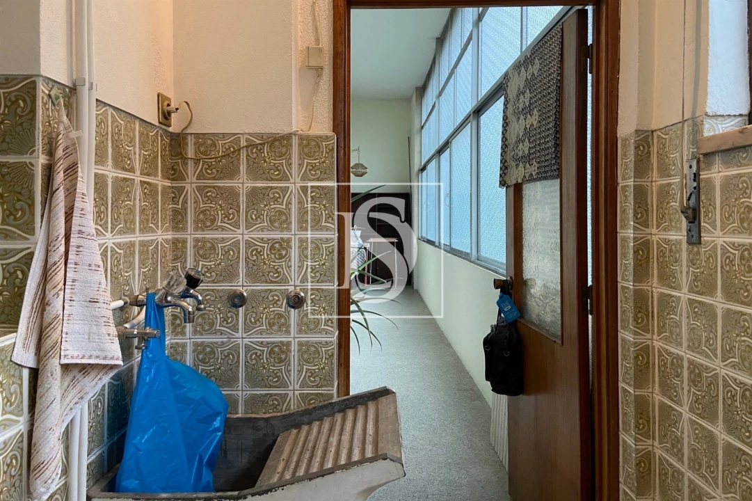 Apartamento T2 para Arrendamento em Viseu Foto 9