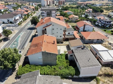 Moradia T4 para Venda em Sé, Santa Maria e Meixedo