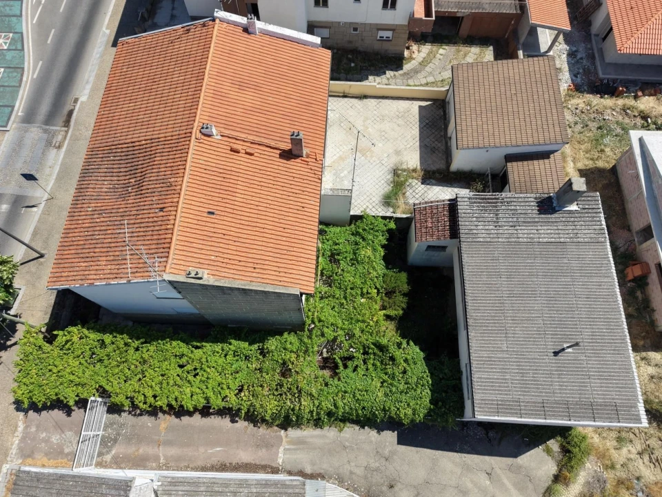 Moradia T4 para Venda em Sé, Santa Maria e Meixedo Foto 4