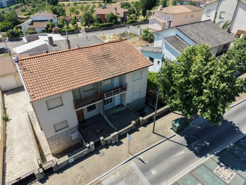 Moradia T4 para Venda em Sé, Santa Maria e Meixedo Foto 1
